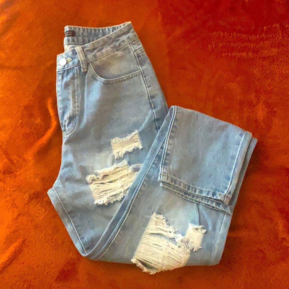 size 29, light blue, does not stretch.